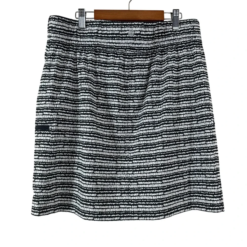 T by Talbots Womens MP Black White Striped Athletic Skort Cargo Pockets - Picture 4 of 10